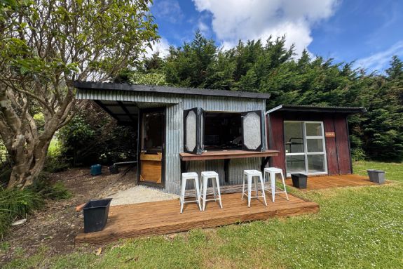 Kitchen%20outside%20%282%29