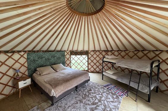 Ruru%20yurt%20inside%20wide%20angle%20with%20bunk%20beds