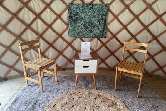 Sitting%20area%20horizontal%20ruru