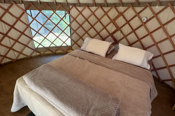 Yurt%20king%20inside